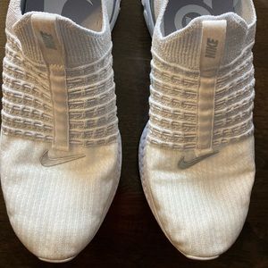 Nike React Phantom Run Flyknit Women’s size 11